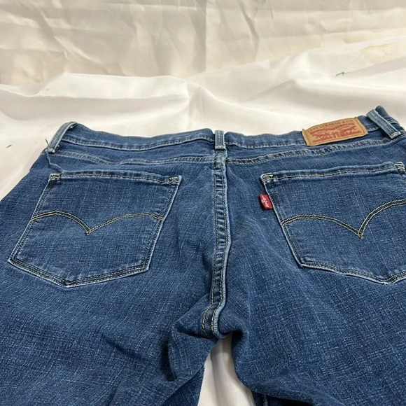 Levi Strauss 314 SHAPING STRAIGHT WOMEN'S JEANS. Size 30. NWOT - Picture 4 of 6